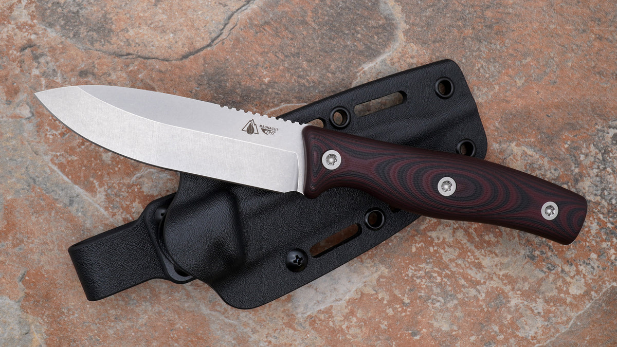 Survive GSO 4 MagnaCut, Black/Red G10 Handle and Black Sheath