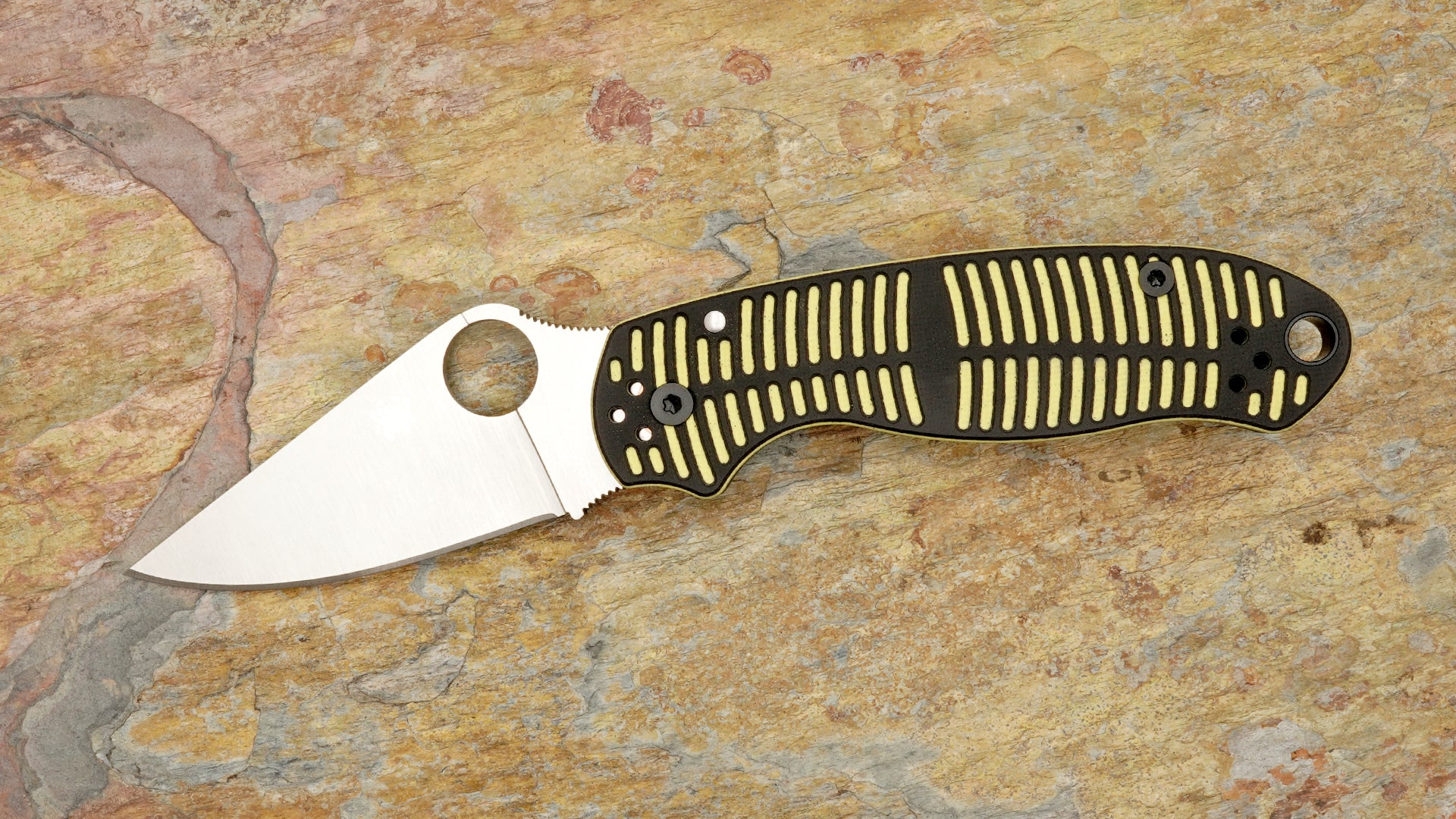 Spyderco Para 3 Salt, MagnaCut Blade and Grooved Black/Yellow G-10 Handle C223GBKYLMCP